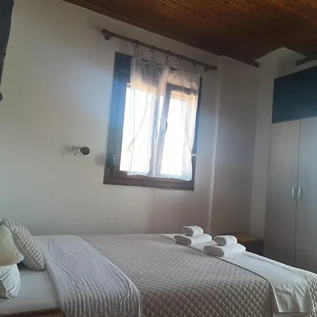 Agios Achillios Pensiune *